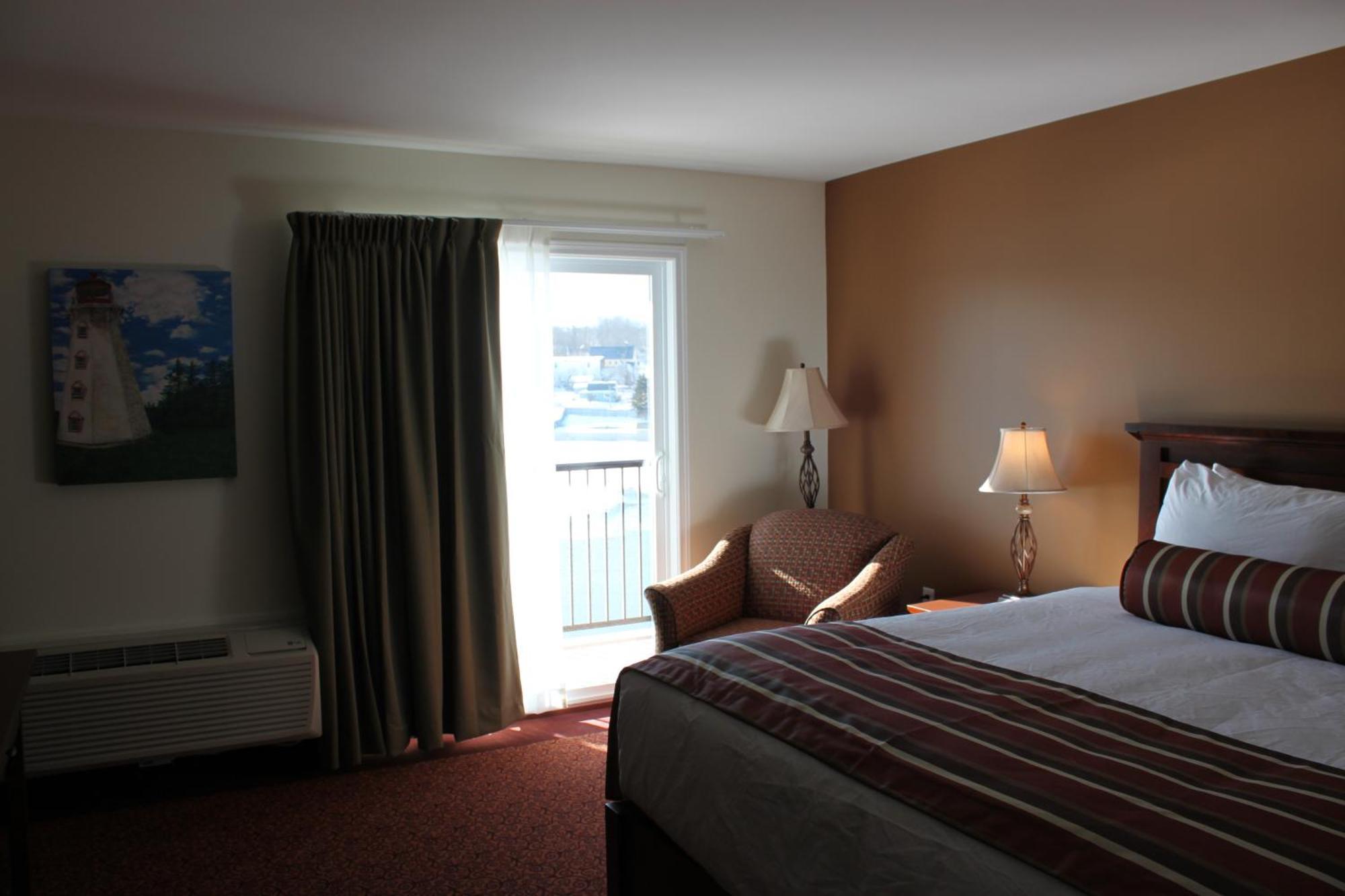 Lanes Riverhouse Inn & Cottages Montague Rum bild