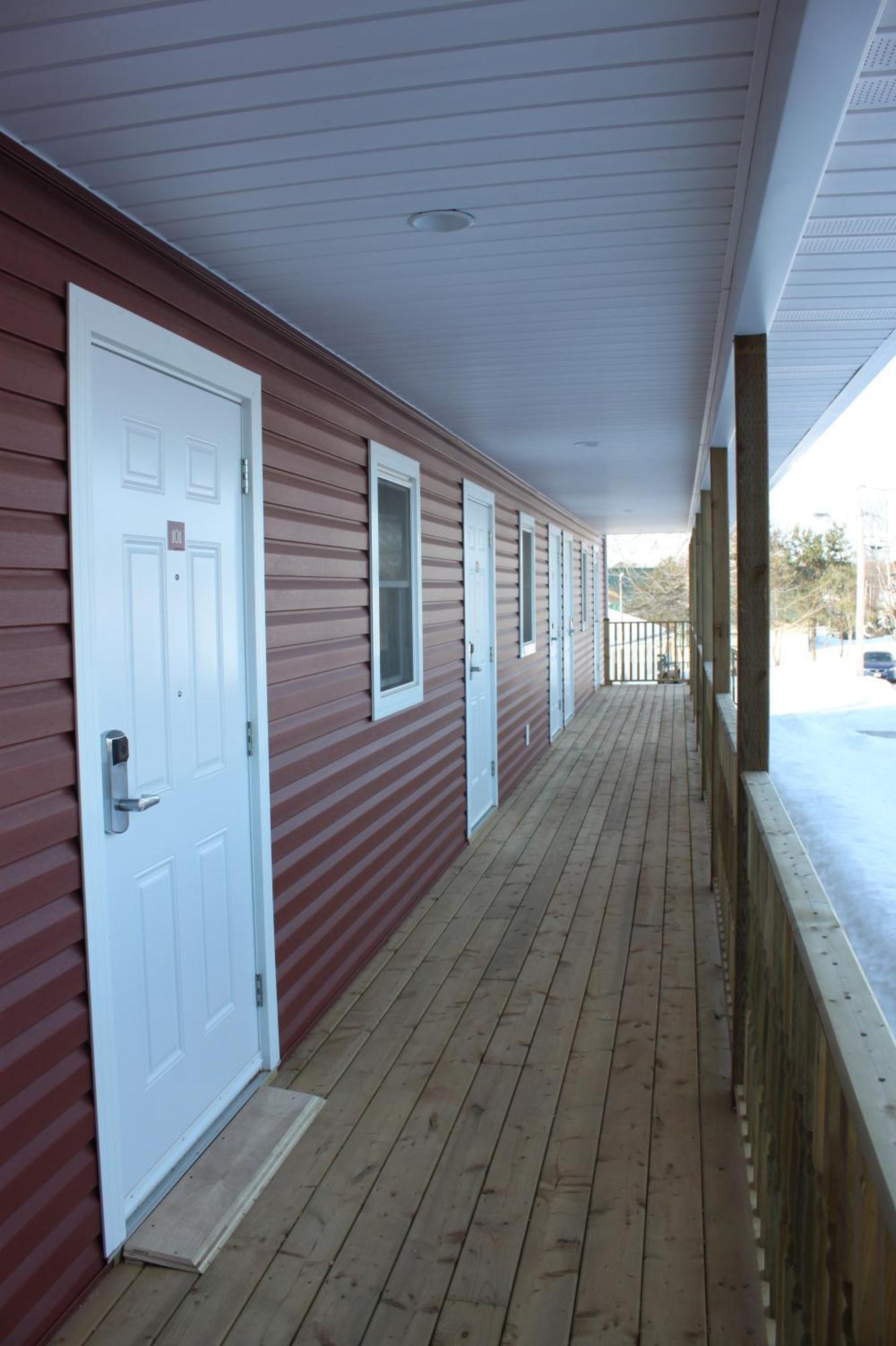Lanes Riverhouse Inn & Cottages Montague Exteriör bild