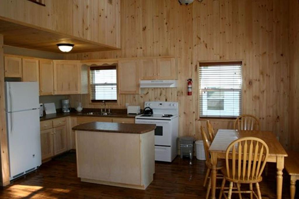 Lanes Riverhouse Inn & Cottages Montague Rum bild