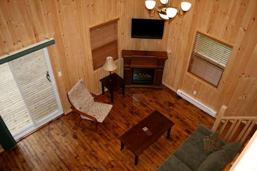 Lanes Riverhouse Inn & Cottages Montague Rum bild